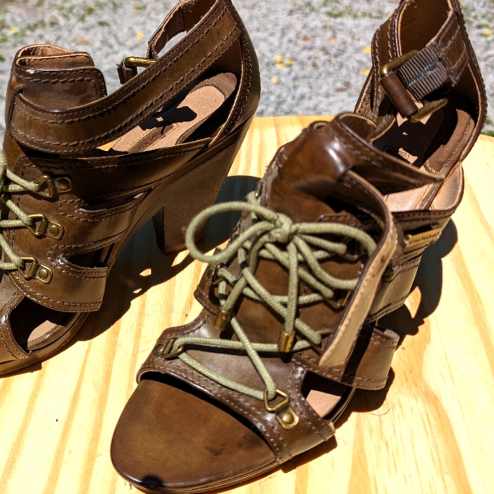 Calvin Klien 8.5 High Heels